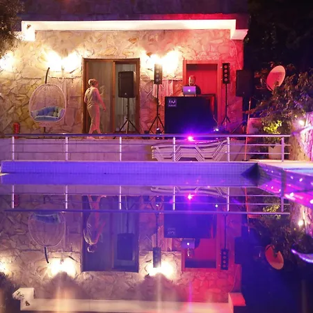 فندق Nu-se Garden Butik 3*