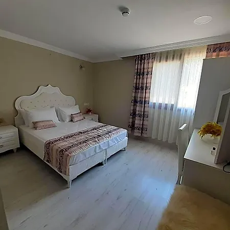Nu-se Garden Butik Отель Сельчук