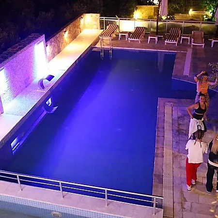 Nu-se Garden Butik Отель